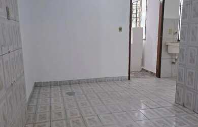 Imagem: A casa possui 2 Dormitórios, 1 Banheiro, 100m² de Área e