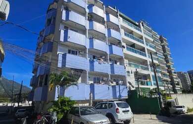 Imagem 4: Recreio Apto 1qto de frente com varanda atrás do Recreio Shopp