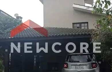 Imagem: A casa em condomínio possui 3 Dormitórios, 3 Banheiros, 4