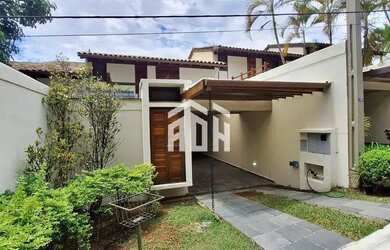 Imagem: A casa possui 2 Dormitórios, 2 Banheiros, 2 Vagas na garagem