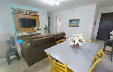 Imagem: O apartamento possui 3 Dormitórios, 2 Banheiros, 2 Vagas na