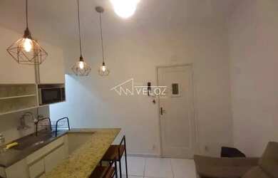 Imagem: O apartamento possui 1 Dormitório, 1 Banheiro e 30m² de Área