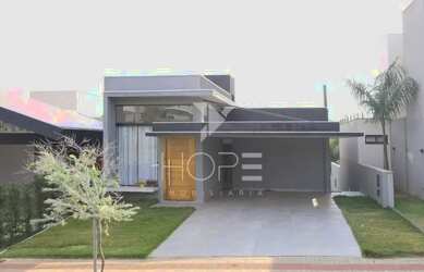 Imagem: A casa em condomínio possui 3 Dormitórios, 3 Banheiros, 2