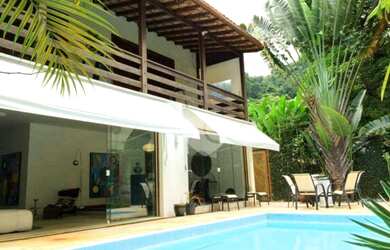 Imagem: A casa em condomínio possui 3 Dormitórios, 4 Banheiros, 2