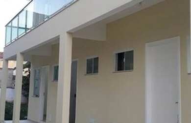 Imagem: A kitnet possui 1 Dormitório, 1 Banheiro, 1 Vaga na garagem