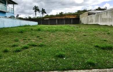 Imagem: O terreno possui 450m² de Área e está localizado em Viverde