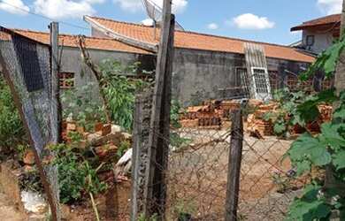 Imagem 4: Lote/Terreno para venda tem 300 metros quadrados em Residencial Santa...