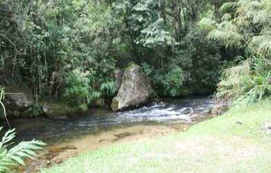 Imagem: O terreno possui 1200m² de Área e está localizado em Visconde