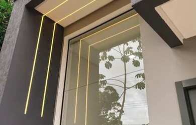 Imagem: A casa em condomínio possui 3 Dormitórios e 4 Banheiros e