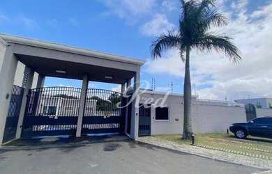 Imagem: A casa em condomínio possui 4 Dormitórios, 4 Banheiros, 3