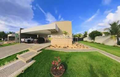 Imagem: A casa em condomínio possui 4 Dormitórios, 5 Banheiros, 3