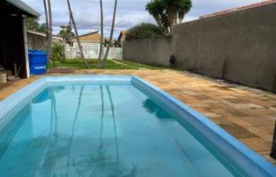 Imagem: A casa em condomínio possui 3 Dormitórios, 2 Banheiros, 5