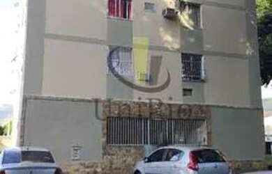 Imagem: O apartamento possui 1 Dormitório, 1 Banheiro, 1 Vaga na garagem