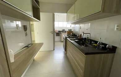 Imagem: O apartamento possui 3 Dormitórios, 3 Banheiros, 2 Vagas na