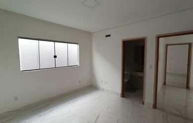 Imagem: A casa em condomínio possui 3 Dormitórios, 3 Banheiros, 4