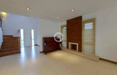 Imagem: A casa em condomínio possui 3 Dormitórios, 5 Banheiros, 4