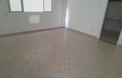 Imagem: A kitnet possui 1 Banheiro, 1 Vaga na garagem, 32m² de Área