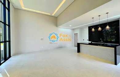 Imagem: A casa em condomínio possui 3 Dormitórios, 3 Banheiros, 4