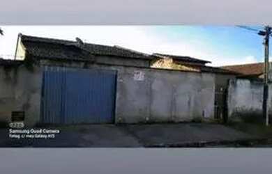 Imagem: A casa possui 2 Dormitórios, 2 Banheiros, 1 Vaga na garagem