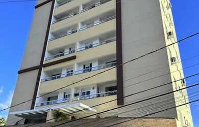 Imagem: O apartamento possui 2 Dormitórios, 1 Banheiro, 2 Vagas na
