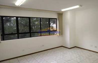 Imagem: O depósito possui 21m² de Área e está localizado em Portão