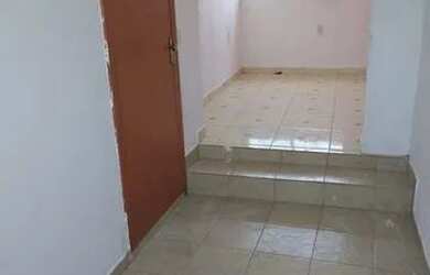 Imagem: A casa possui 1 Dormitório, 1 Banheiro e está localizado