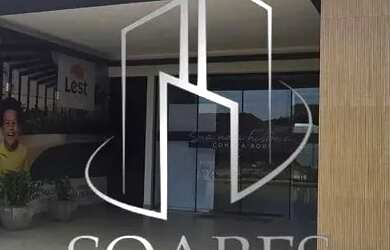 Imagem: A casa possui 3 Dormitórios, 3 Banheiros, 2 Vagas na garagem