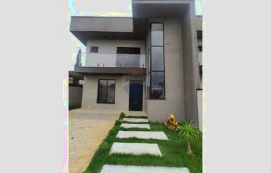 Imagem: A casa em condomínio possui 3 Dormitórios, 4 Banheiros, 2