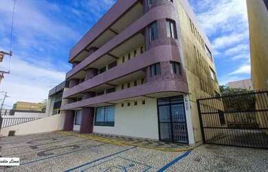 Imagem: O depósito possui 5 Vagas na garagem e 1200m² de Área e está