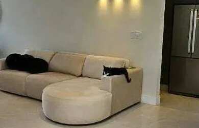 Imagem: A casa em condomínio possui 4 Dormitórios, 4 Banheiros, 5