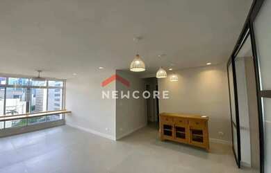 Imagem: O apartamento possui 2 Dormitórios, 2 Banheiros, 1 Vaga na