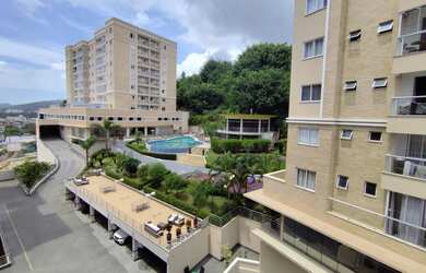 Imagem: O apartamento possui 2 Dormitórios, 2 Banheiros, 1 Vaga na