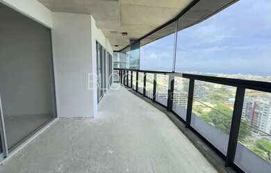 Imagem: O apartamento possui 3 Dormitórios, 1 Banheiro, 1 Vaga na garagem