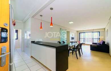 Imagem: O apartamento possui 2 Dormitórios, 2 Banheiros, 2 Vagas na