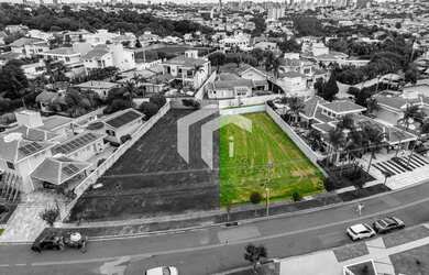 Imagem: O terreno possui 805m² de Área e está localizado em Jardim