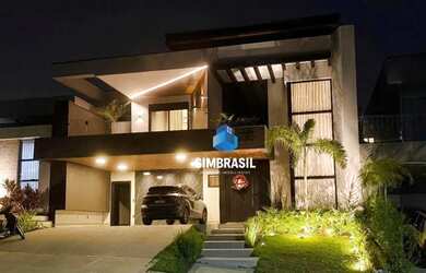 Imagem: A casa em condomínio possui 4 Dormitórios, 5 Banheiros, 4