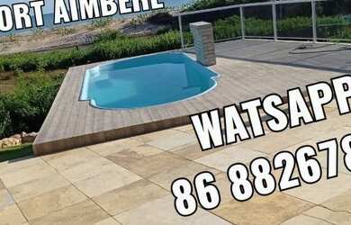 Imagem: A casa possui 2 Dormitórios, 2 Vagas na garagem e está localizado