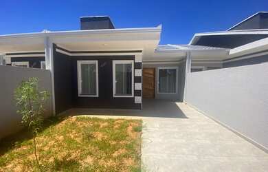 Imagem: A casa possui 3 Dormitórios, 1 Banheiro, 55m² de Área e