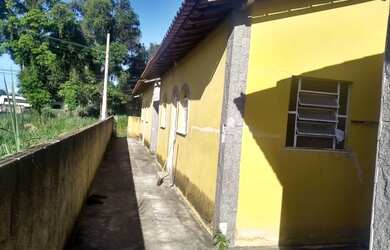 Imagem: A casa possui 1 Dormitório, 1 Banheiro, 30m² de Área e está