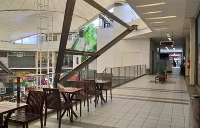 Imagem: O depósito possui 1 Vaga na garagem, 30m² de Área e está