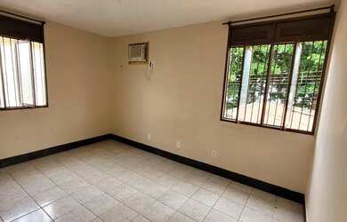 Imagem: O apartamento possui 2 Dormitórios, 2 Banheiros e 1 Vaga na