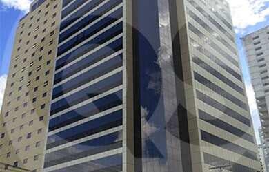 Imagem: O depósito possui 5 Vagas na garagem, 724m² de Área e está