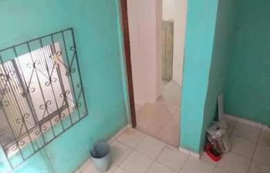 Imagem: A casa possui 3 Dormitórios, 2 Banheiros e está localizado