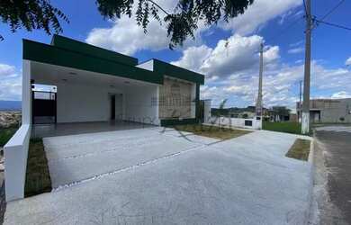 Imagem: A casa em condomínio possui 3 Dormitórios, 3 Banheiros, 4