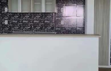 Imagem: O apartamento possui 3 Dormitórios, 1 Banheiro, 2 Vagas na