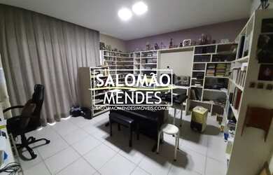 Imagem: A casa em condomínio possui 4 Dormitórios, 3 Banheiros, 5