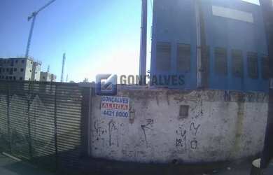 Imagem: O depósito possui 750m² de Área e está localizado em Jardim