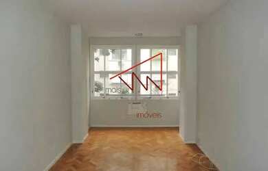 Imagem: O apartamento possui 2 Dormitórios, 2 Banheiros, 72m² de Área