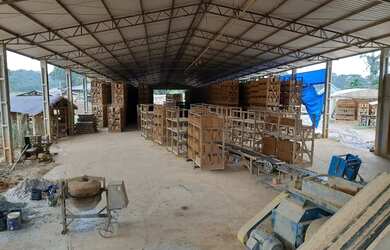 Imagem 2: Ceramica. 100.000m² de Áreae5 Vagas na garagem