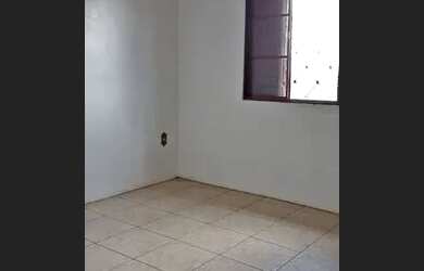 Imagem: A casa possui 2 Dormitórios, 1 Banheiro, 75m² de Área e